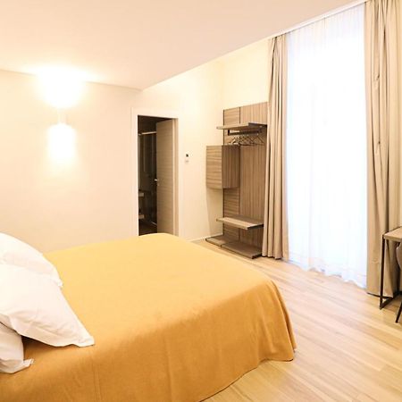Municipio Luxury Suite Nápoles Exterior foto